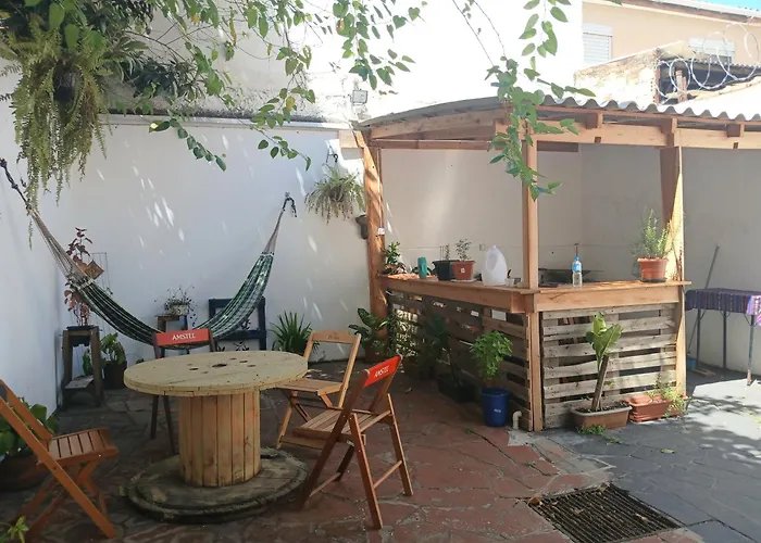 E Café Da Lobo Hostal